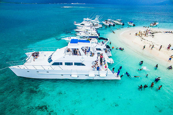 Loose Cannon Tours Yacht Charters Cruises In Kingston Jamaica